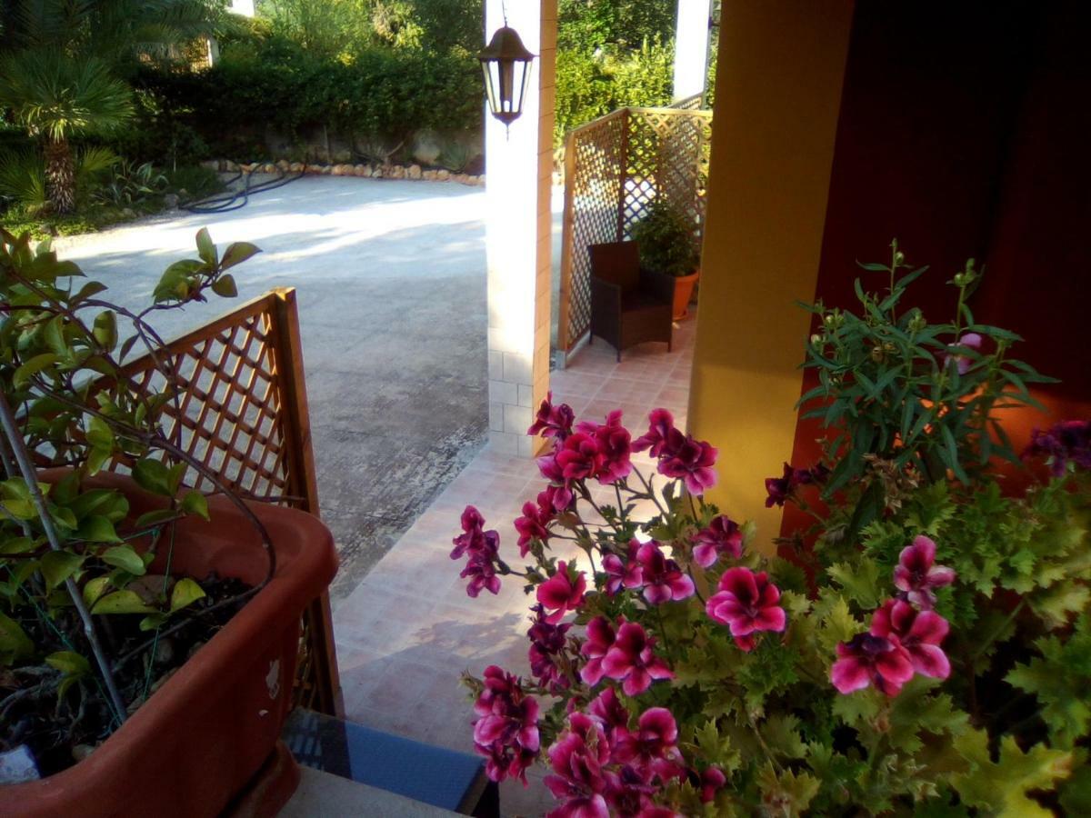 Casa Te La Bradamante Bed and Breakfast Magliano Exteriör bild