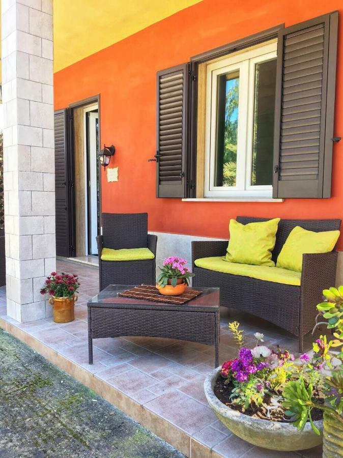 Casa Te La Bradamante Bed and Breakfast Magliano Exteriör bild
